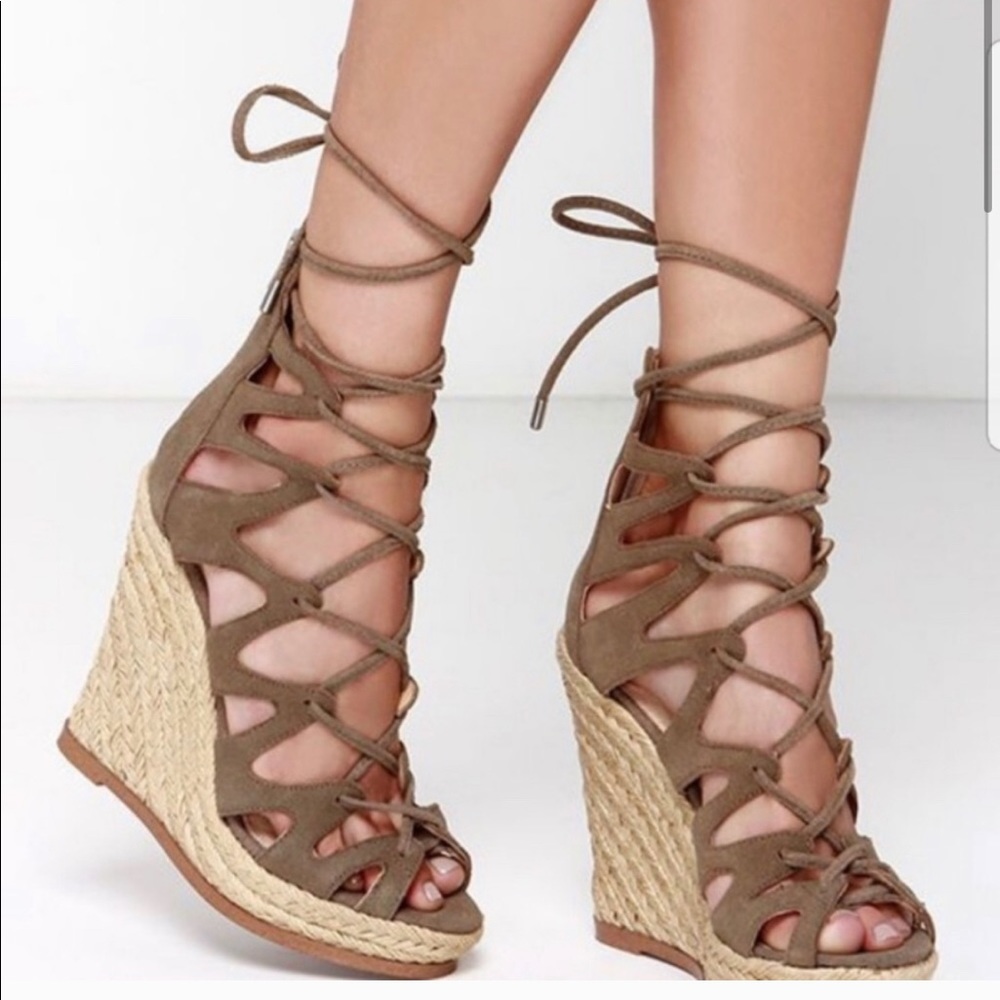 Steve Madden Taupe Lace-Up Espadrille Wedges 8